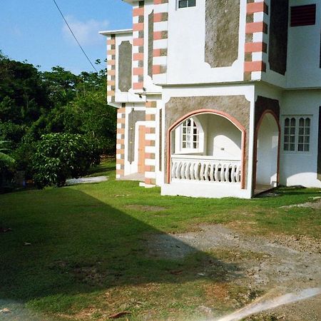 Boston Beach Guesthouse Port Antonio Exterior photo